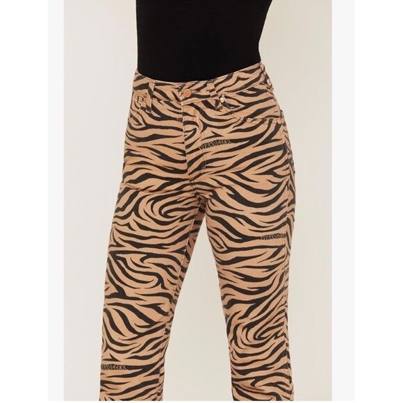 Wrangler Womens High Rise Wild West 603 Straight Jeans 25 Purr Print Brown Black - Picture 2 of 10